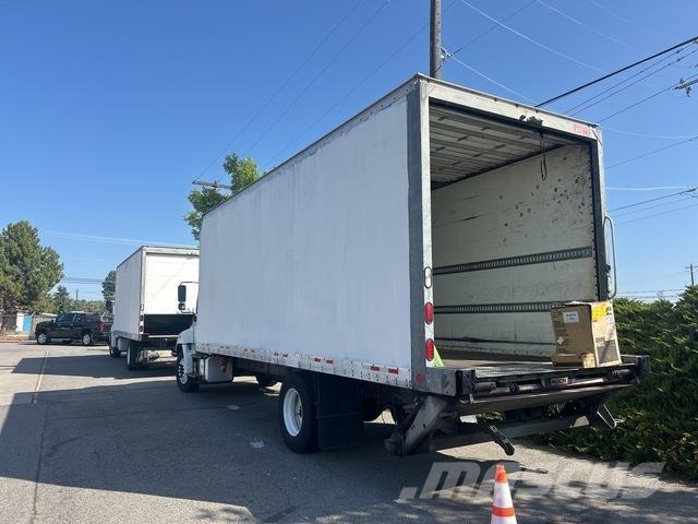Hino 268 شاحنات ذات هيكل صندوقي