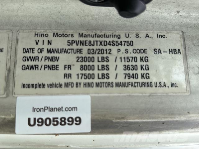 Hino 268 شاحنات ذات هيكل صندوقي