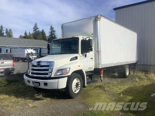 Hino 268 شاحنات ذات هيكل صندوقي