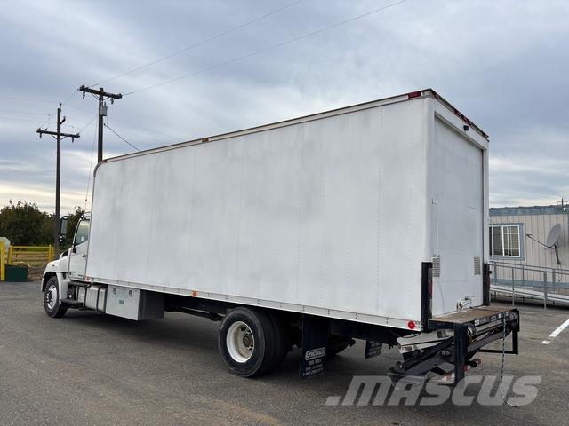 Hino 268 شاحنات ذات هيكل صندوقي