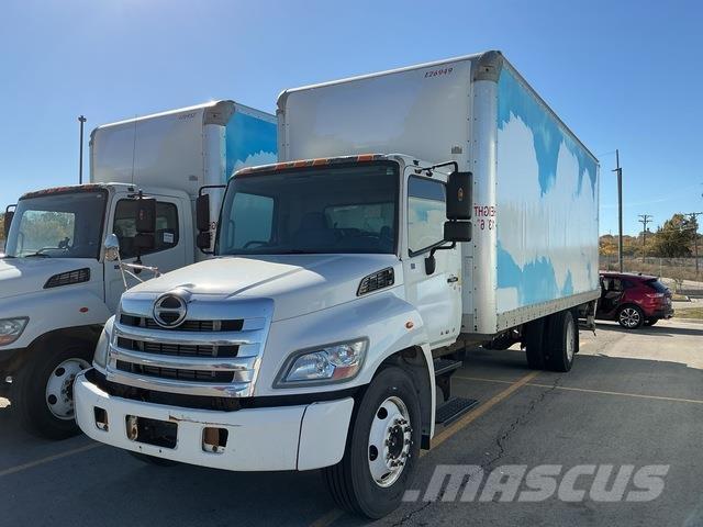 Hino 268 شاحنات ذات هيكل صندوقي