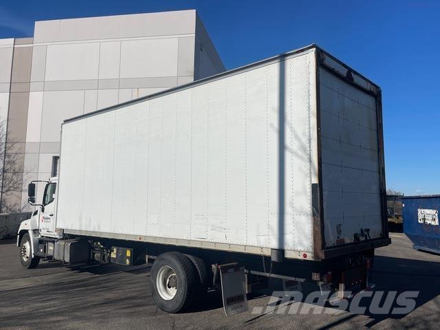  Hino  268A شاحنات ذات هيكل صندوقي