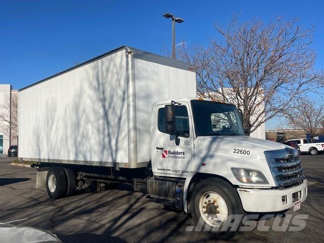  Hino  268A شاحنات ذات هيكل صندوقي