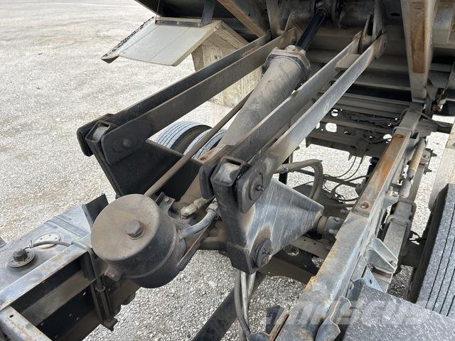 Hino 300 917 شاحنات قلابة