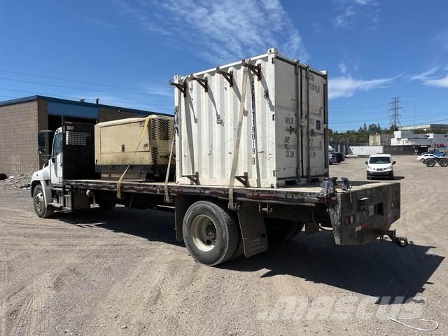 Hino 308 شاحنات مسطحة/مفصلية الجوانب