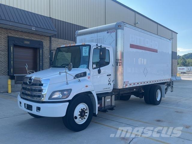 Hino 338 شاحنات ذات هيكل صندوقي