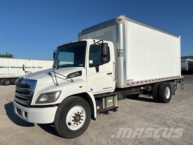 Hino 338 شاحنات ذات هيكل صندوقي