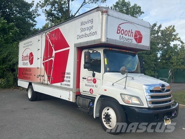 Hino 338 شاحنات ذات هيكل صندوقي