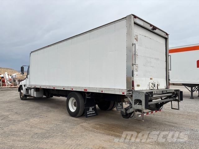 Hino 338 شاحنات ذات هيكل صندوقي