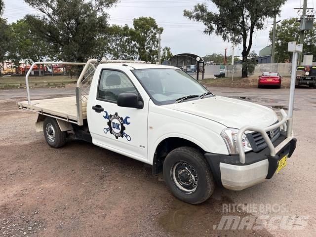 Holden Rodeo شاحنات خفيفة/مفصلية الجوانب