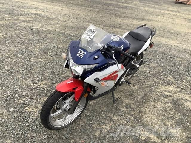 Honda CBR250R مركبات لجميع التضاريس