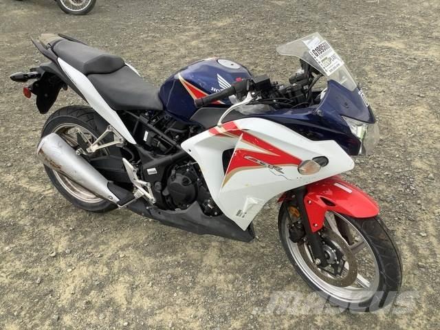 Honda CBR250R مركبات لجميع التضاريس
