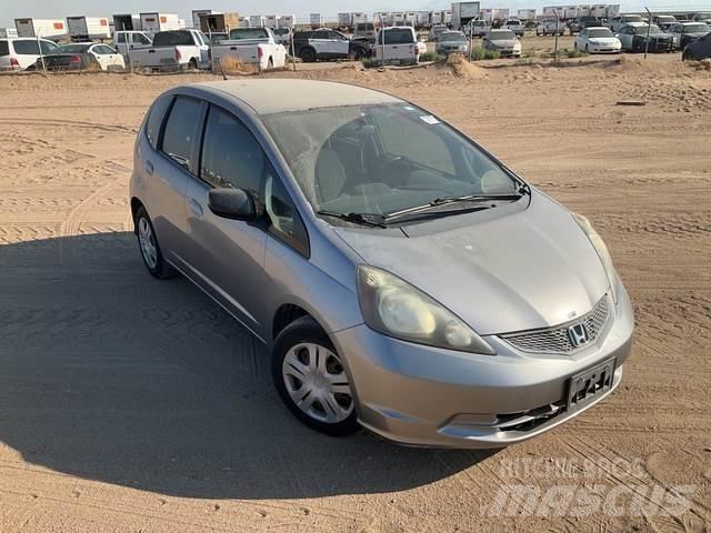 Honda Fit سيارات