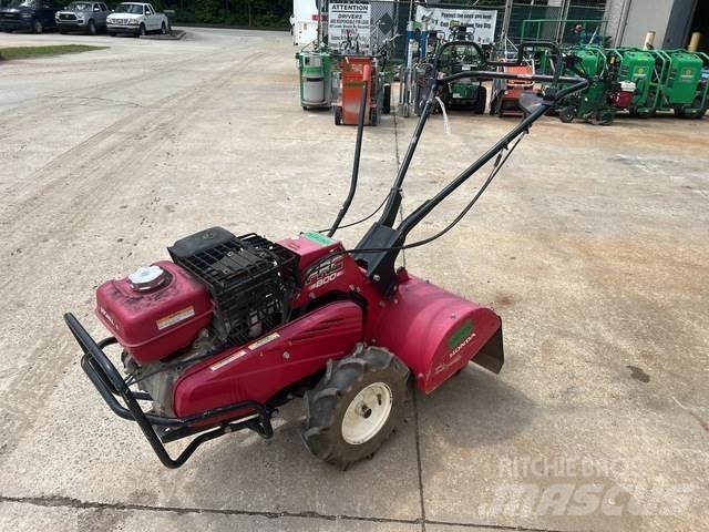 Honda FRC800 ماكينات زراعية أخرى