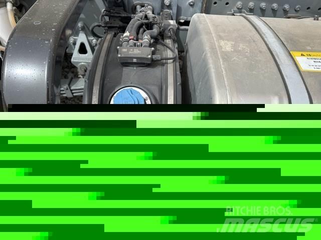 Howo TX 350 شاحنات أخرى