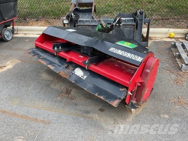 Howse RTC62 الكاسحات وقلابات التربة ذات المحركات
