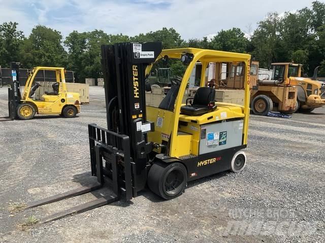Hyster E100XN شاحنات ذات رافعات شوكية تعمل بالكهرباء