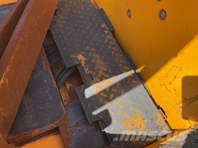 Hyster E25XL شاحنات ذات رافعات شوكية تعمل بالكهرباء