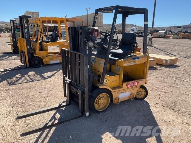 Hyster E40XM شاحنات ذات رافعات شوكية تعمل بالكهرباء
