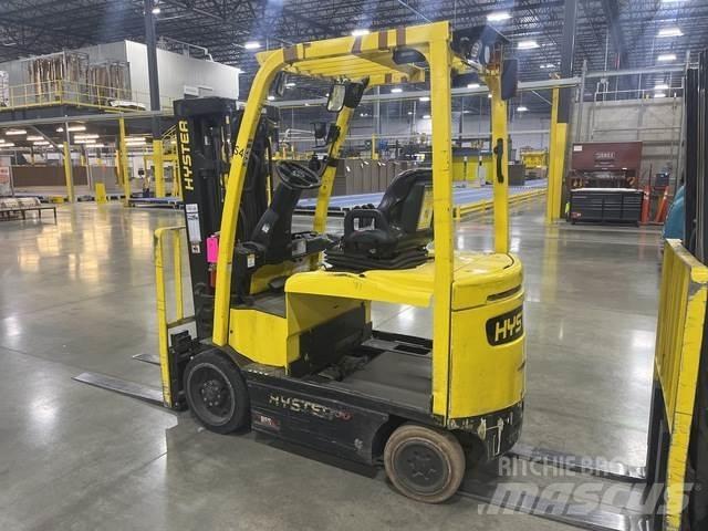 Hyster E50XN شاحنات ذات رافعات شوكية تعمل بالكهرباء