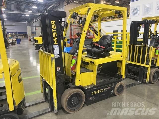 Hyster E50XN شاحنات ذات رافعات شوكية تعمل بالكهرباء