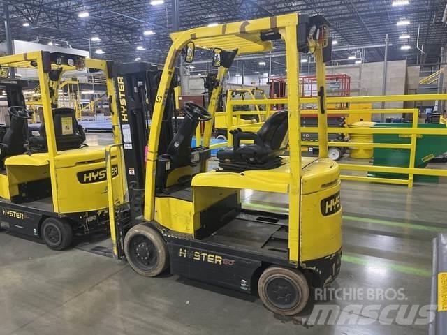 Hyster E50XN شاحنات ذات رافعات شوكية تعمل بالكهرباء