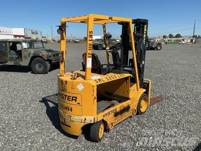 Hyster E65Z-40 شاحنات ذات رافعات شوكية تعمل بالكهرباء