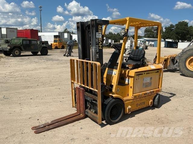 Hyster E65Z-40 شاحنات ذات رافعات شوكية تعمل بالكهرباء
