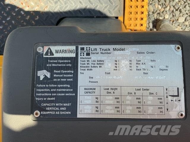 Hyster E65Z-40 شاحنات ذات رافعات شوكية تعمل بالكهرباء