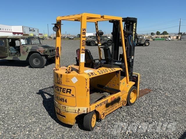 Hyster E65Z-40 شاحنات ذات رافعات شوكية تعمل بالكهرباء