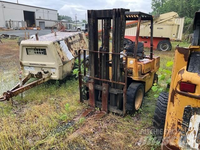 Hyster H68XL شاحنات الطرق الوعرة