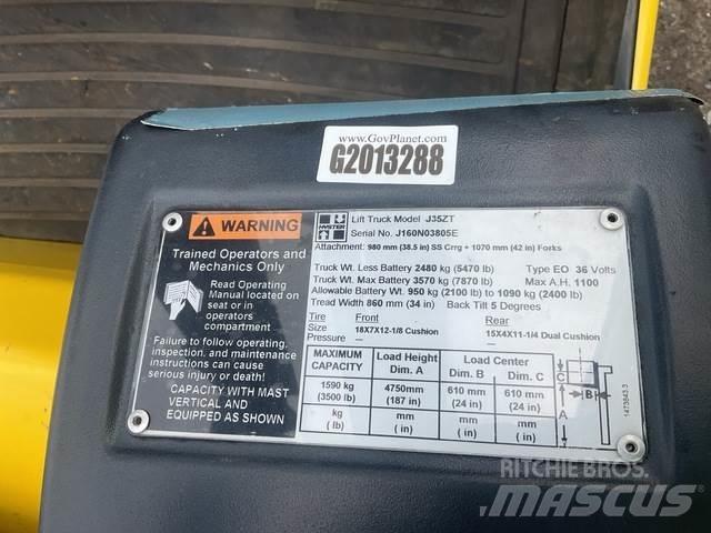 Hyster J35ZT شاحنات ذات رافعات شوكية تعمل بالكهرباء