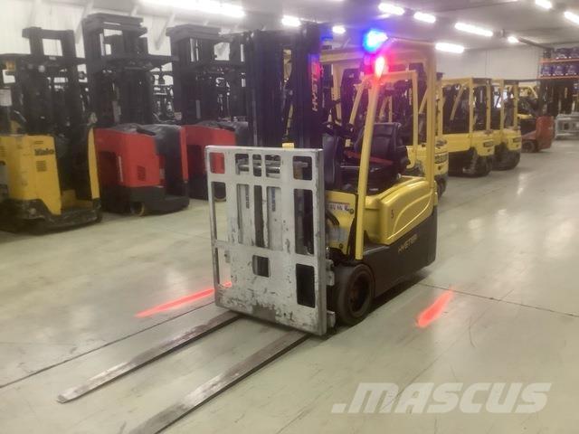 Hyster J40XNT شاحنات ذات رافعات شوكية تعمل بالكهرباء