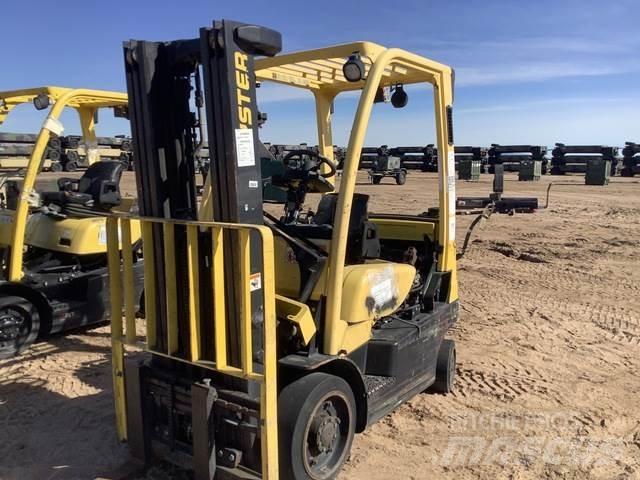 Hyster S40FT شاحنات ذات رافعات شوكية تعمل بالكهرباء