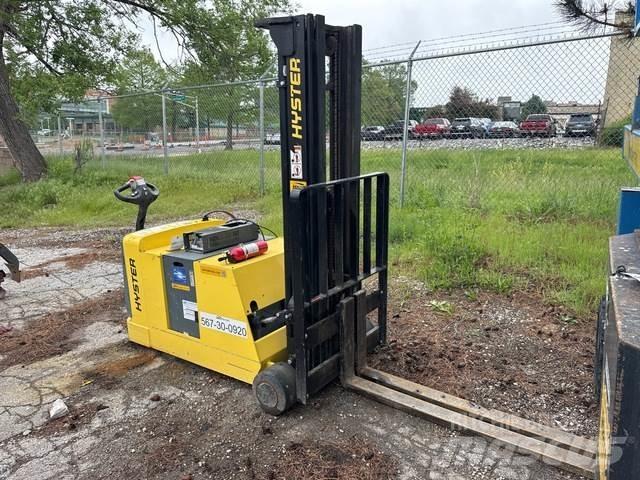Hyster W40ZC شاحنات مناولة ذاتية الدفع