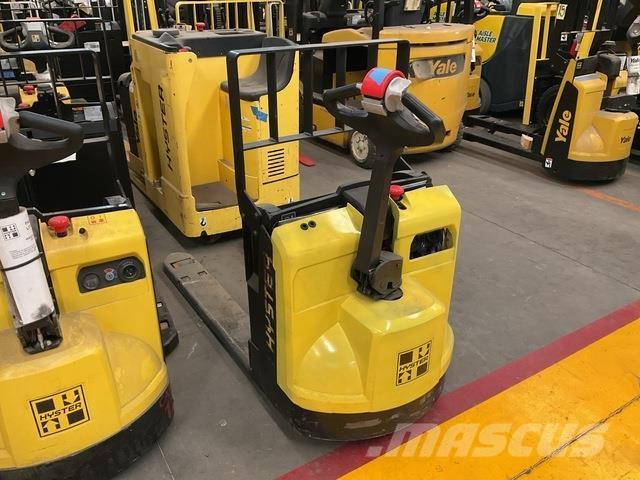 Hyster W45Z-HD شاحنة يدوية بمنصة نقالة