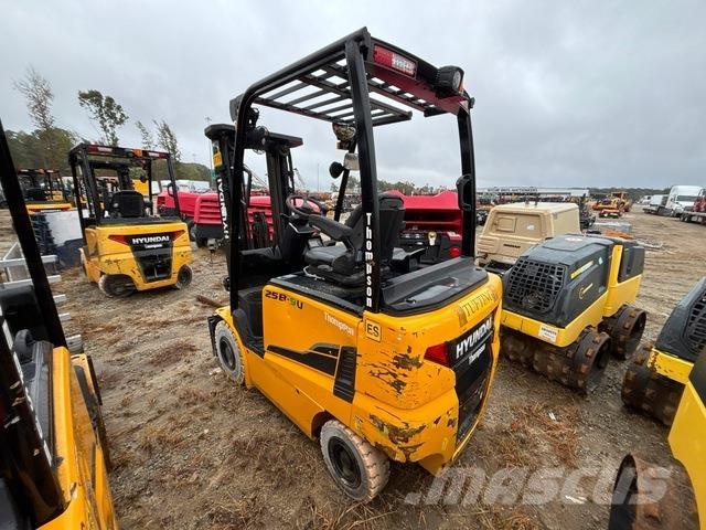 Hyundai 25B-9U شاحنات ذات رافعات شوكية تعمل بالكهرباء