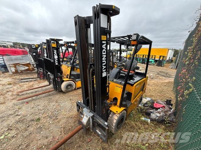 Hyundai 25B-9U شاحنات ذات رافعات شوكية تعمل بالكهرباء