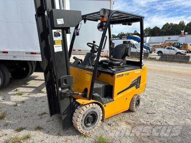 Hyundai 25B-9U شاحنات ذات رافعات شوكية تعمل بالكهرباء