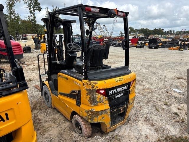 Hyundai 25B-9U شاحنات ذات رافعات شوكية تعمل بالكهرباء