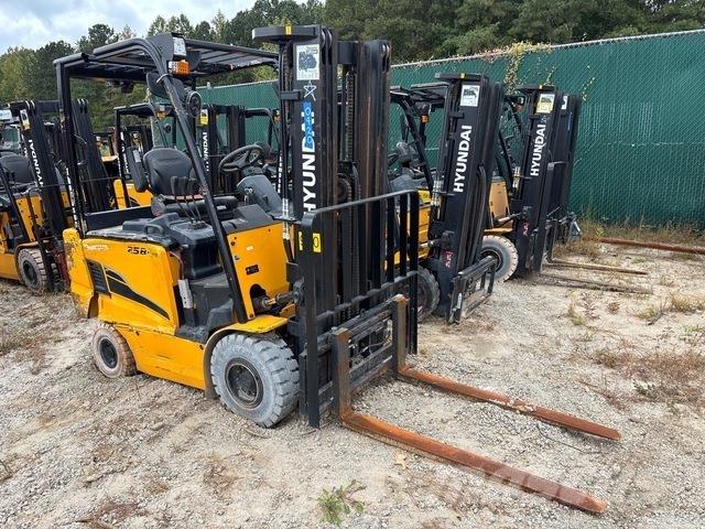 Hyundai 25B-9U شاحنات ذات رافعات شوكية تعمل بالكهرباء
