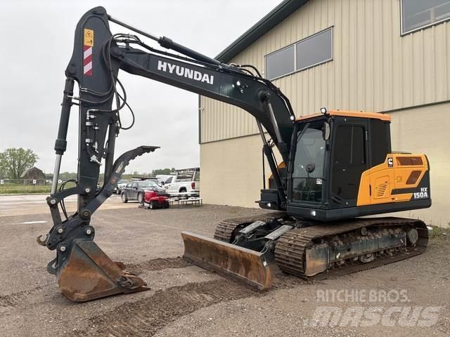 Hyundai HX150A حفارات زحافة