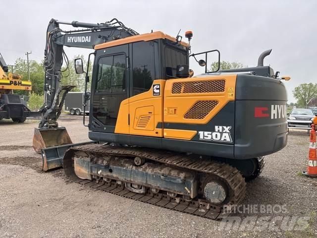 Hyundai HX150A حفارات زحافة