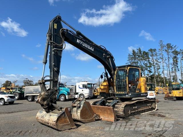 Hyundai HX235L حفارات زحافة