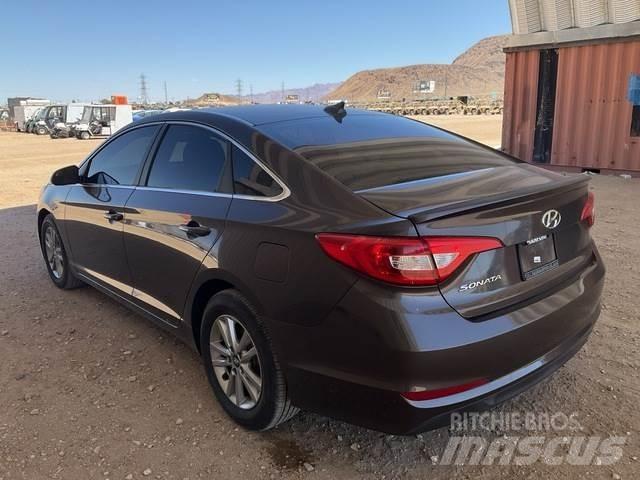 Hyundai Sonata سيارات