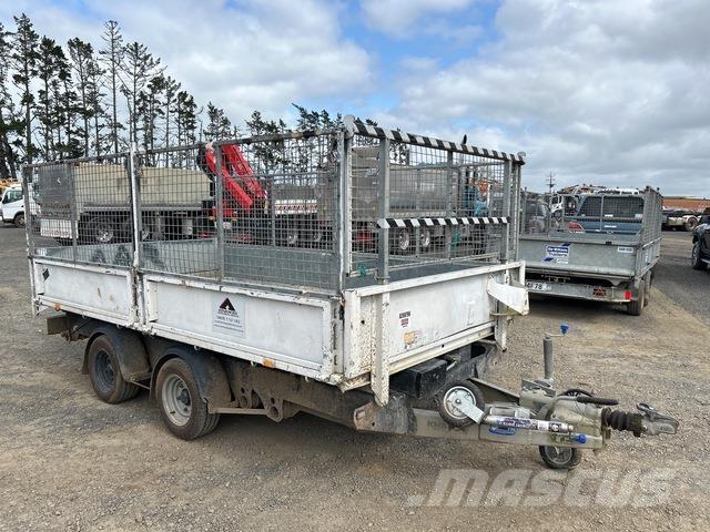 Ifor Williams  مقطورات مركبات نقل