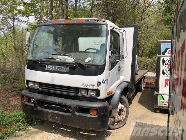 Isuzu  شاحنات مسطحة/مفصلية الجوانب