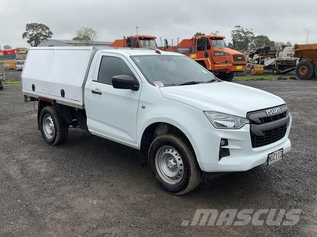 Isuzu D-Max شاحنات خفيفة/مفصلية الجوانب