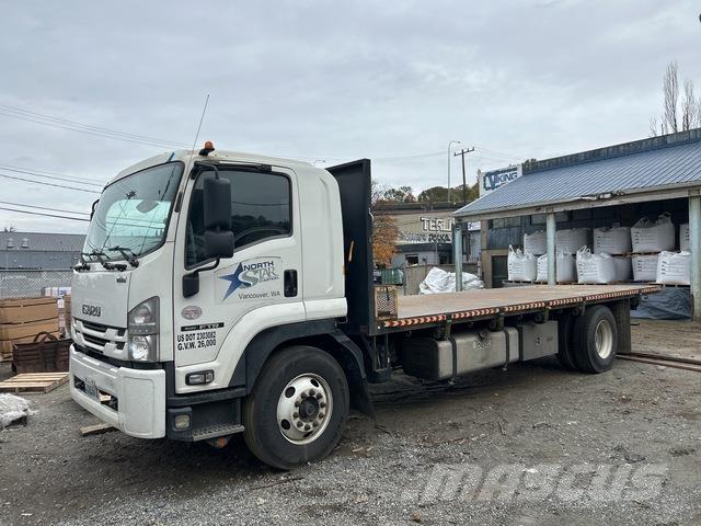 Isuzu FTR شاحنات مسطحة/مفصلية الجوانب