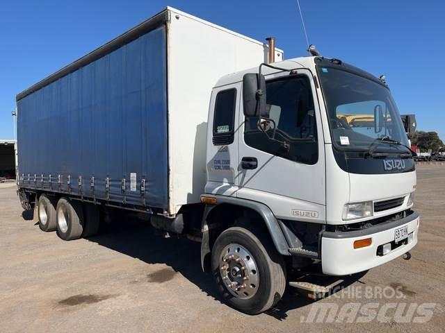 Isuzu FVR 950 شاحنات بغطاء جانبي